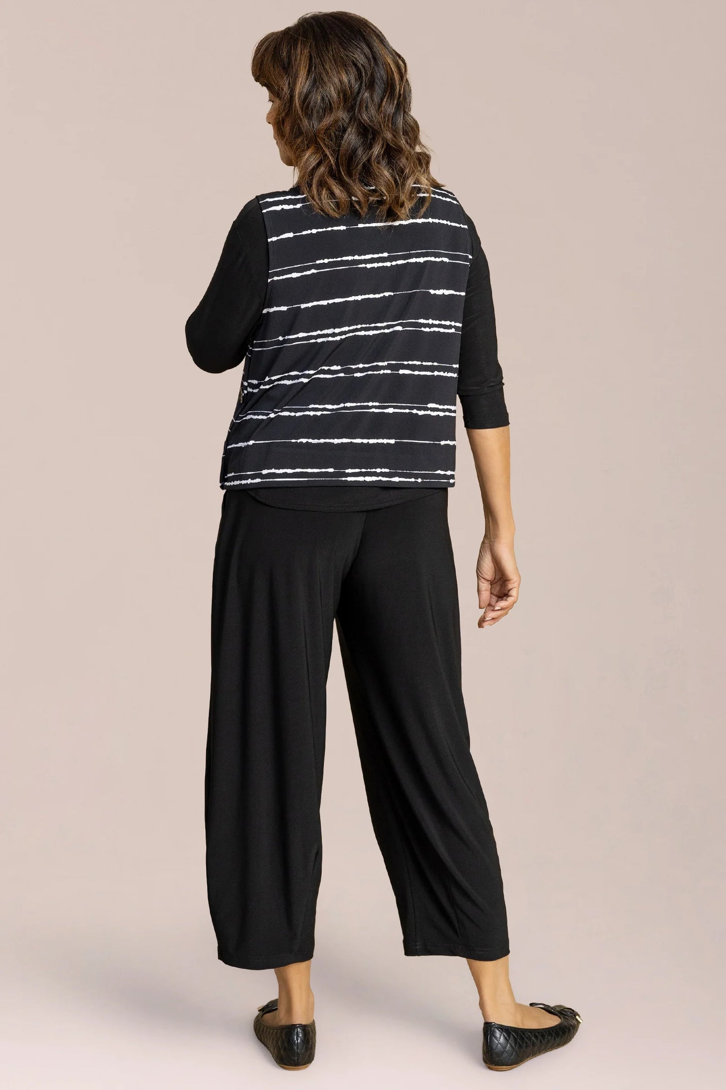 Sleeveless Cowl Neck Stripes Side Buttons Tank. Style SI21249P