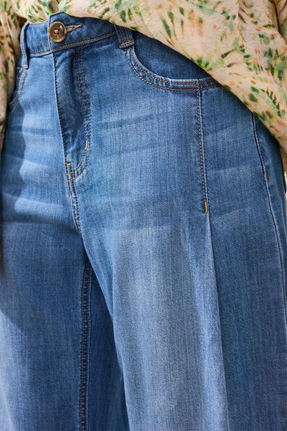 Audrey Pleated Cropped Wide Leg Jean. Style TR6189O-4984