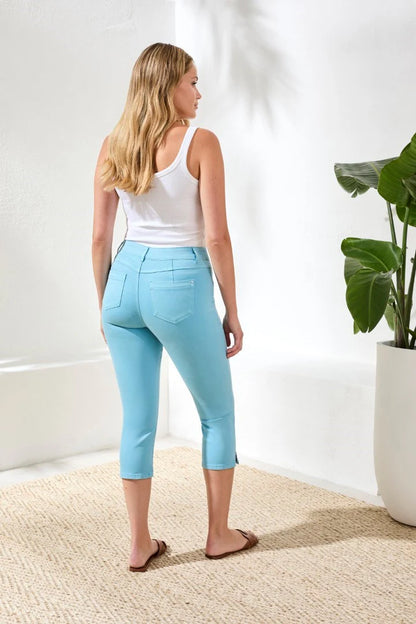 Comfort Stretch Pull-On Slim Leg Capris. Style TR2442O-2020W