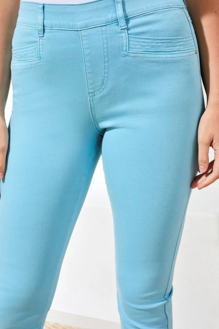 Comfort Stretch Pull-On Slim Leg Capris. Style TR2442O-2020W