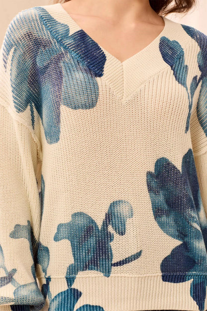 Drop Shoulder V-Neck Puff-Sleeve Printed Sweater. Style TR6363O-5614