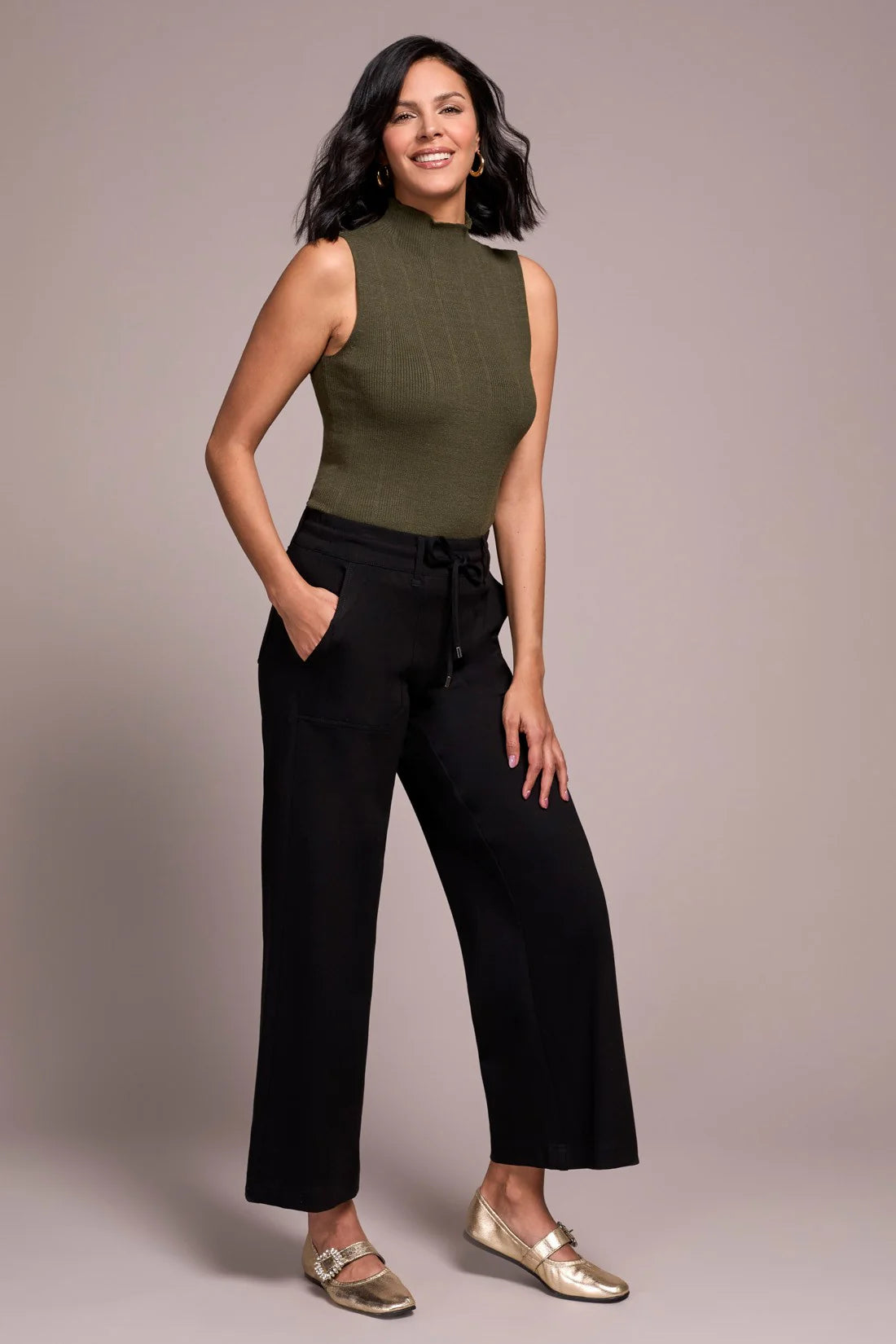 Pull-On Relaxed Black Wide Leg Pant. Style TR2261O-8086