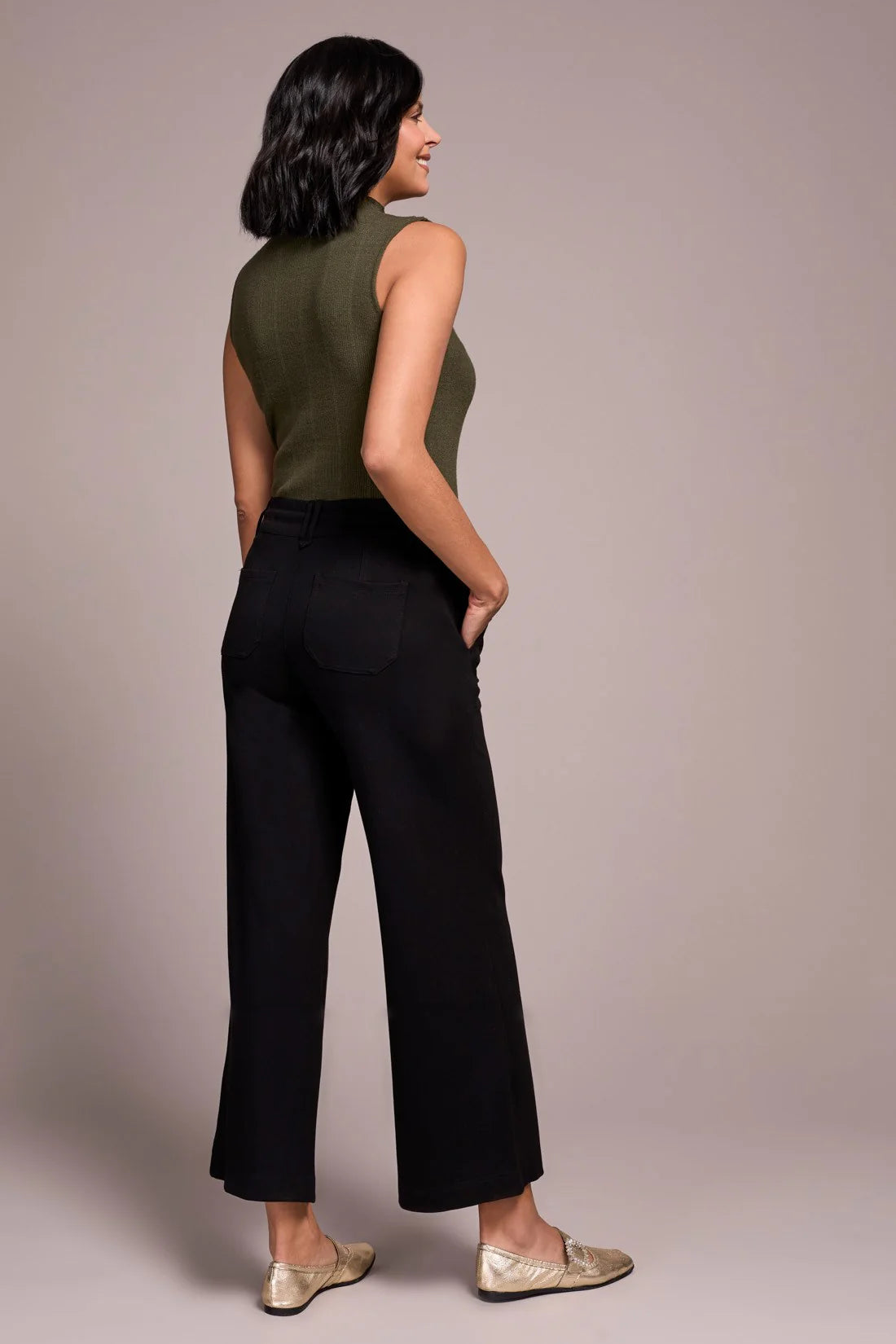 Pull-On Relaxed Black Wide Leg Pant. Style TR2261O-8086