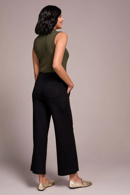 Pull-On Relaxed Black Wide Leg Pant. Style TR2261O-8086