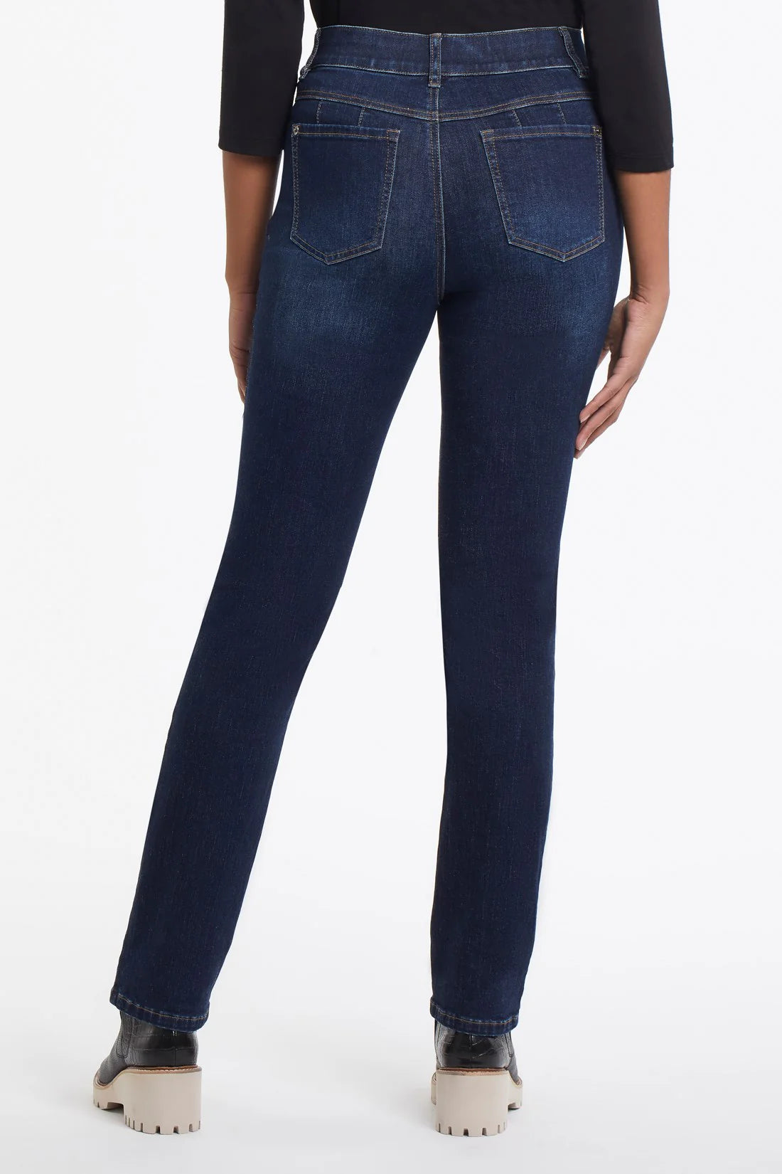 Petite Sophia Curvy Straight Leg Jean. Style TR7572U-5050