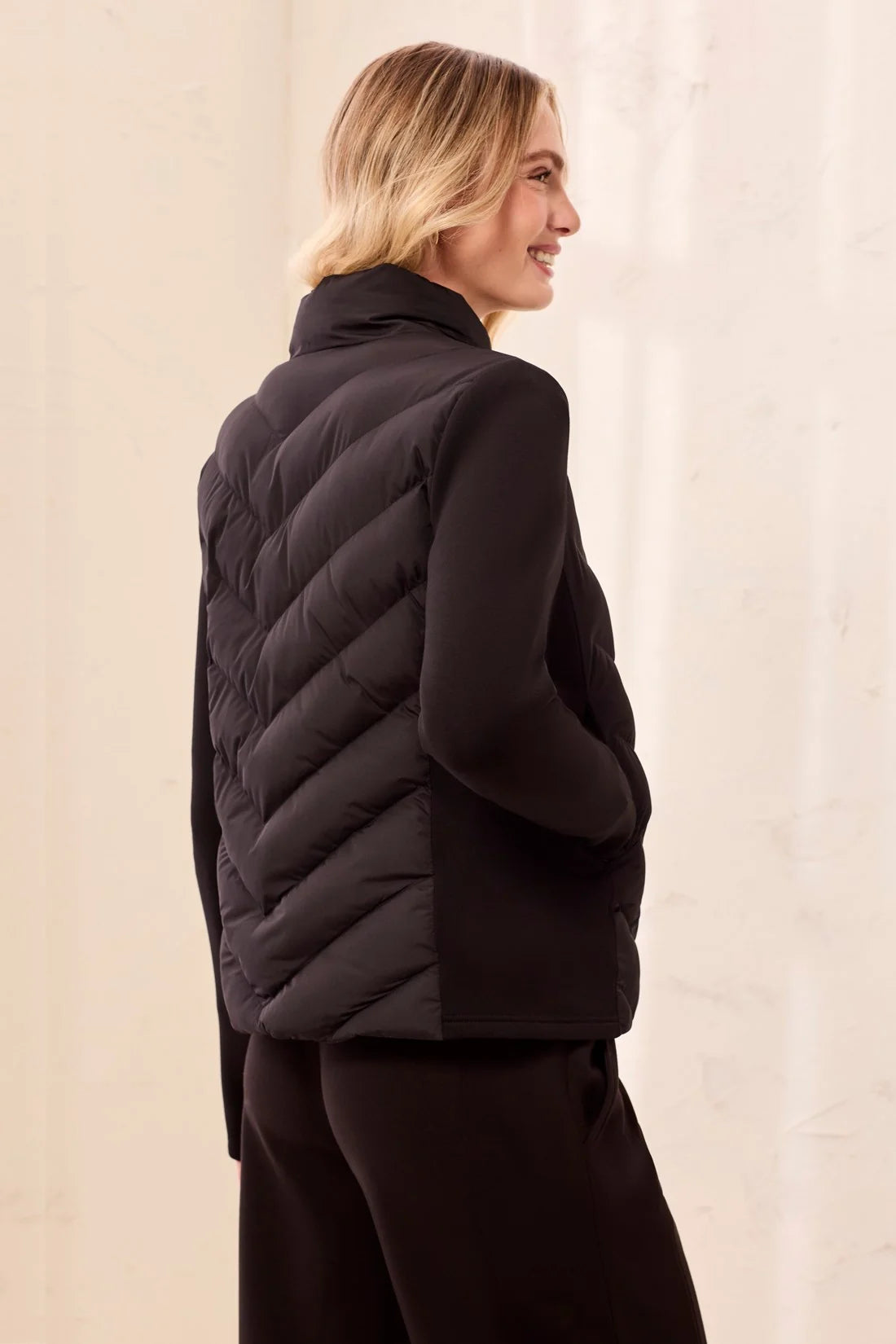 Water Repellent Hybrid Knit & Puffer Jacket. Style TR3172O-8512