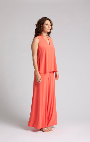 Deep V Trapeze Coral Tank. Style SI21191CORAL