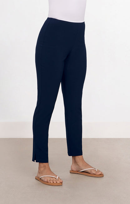 Narrow Pant Midi in Navy. Style SI2748MNAVY