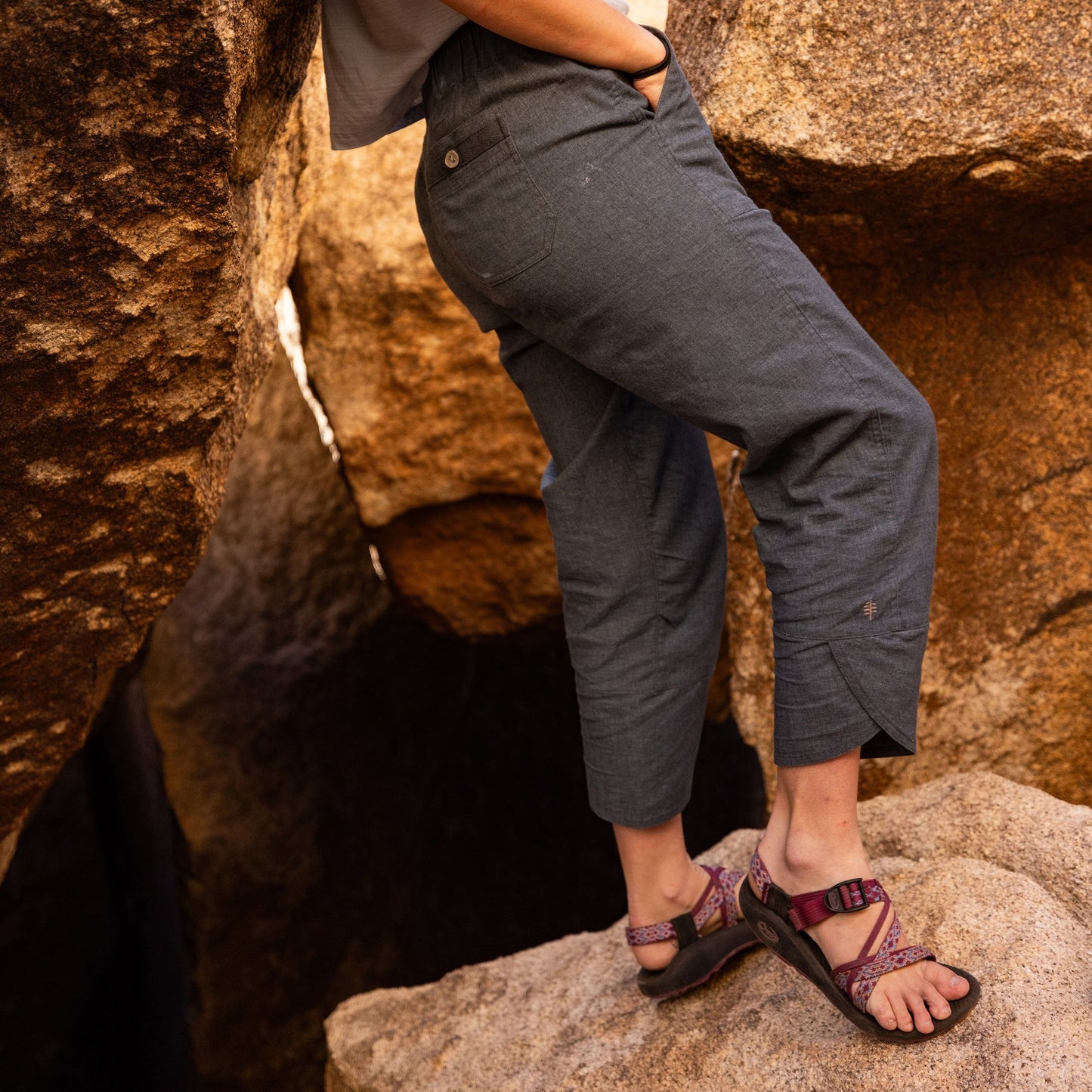 Hempline Lightweight Capri. Style RYRY624004