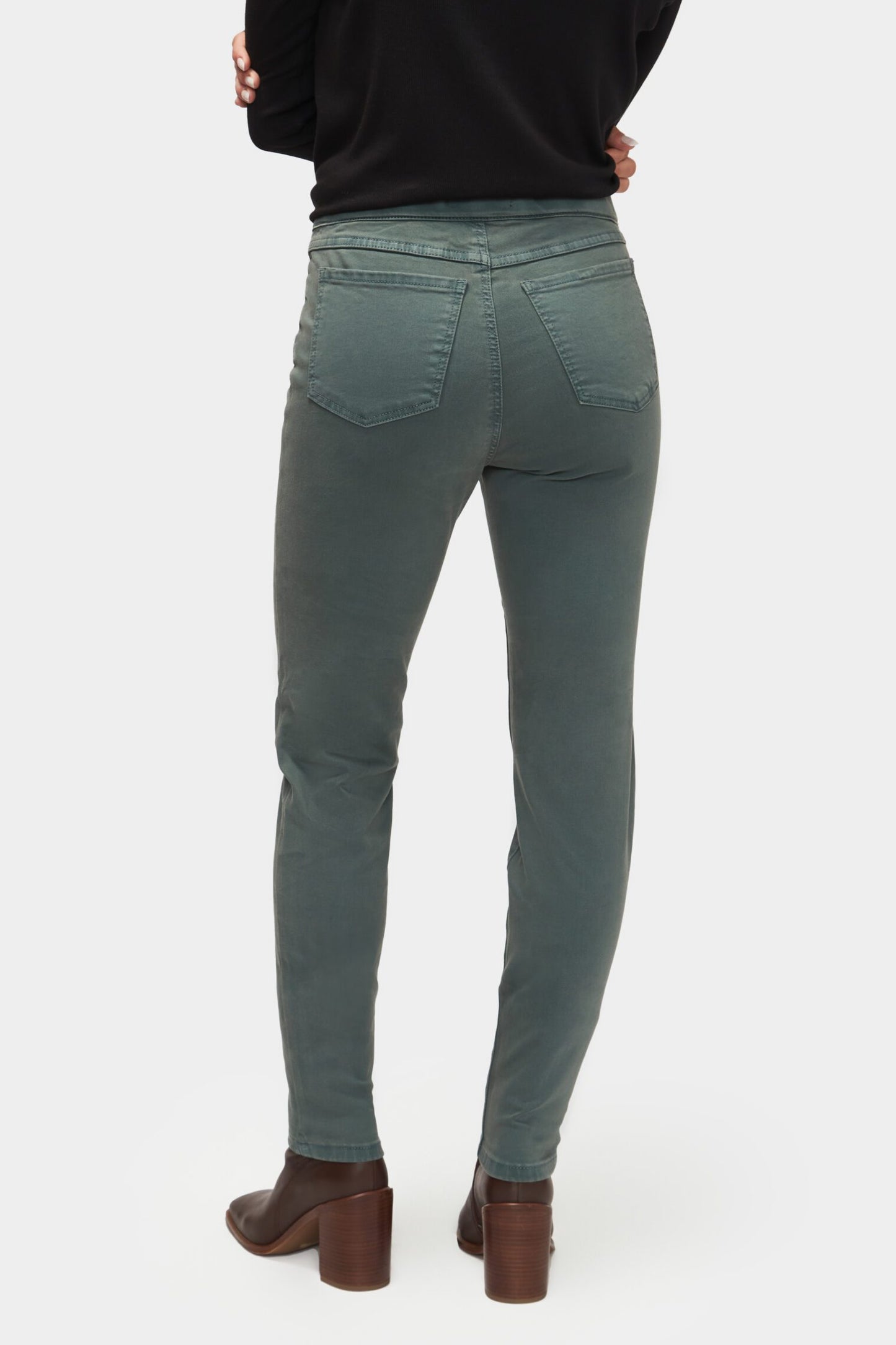 Euro Twill Pull On Slim Ankle Jean. Style FD2858511