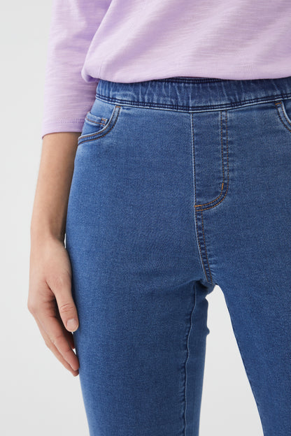 Pull On Denim Capri in Dark or Medium Wash. Style FD2873711