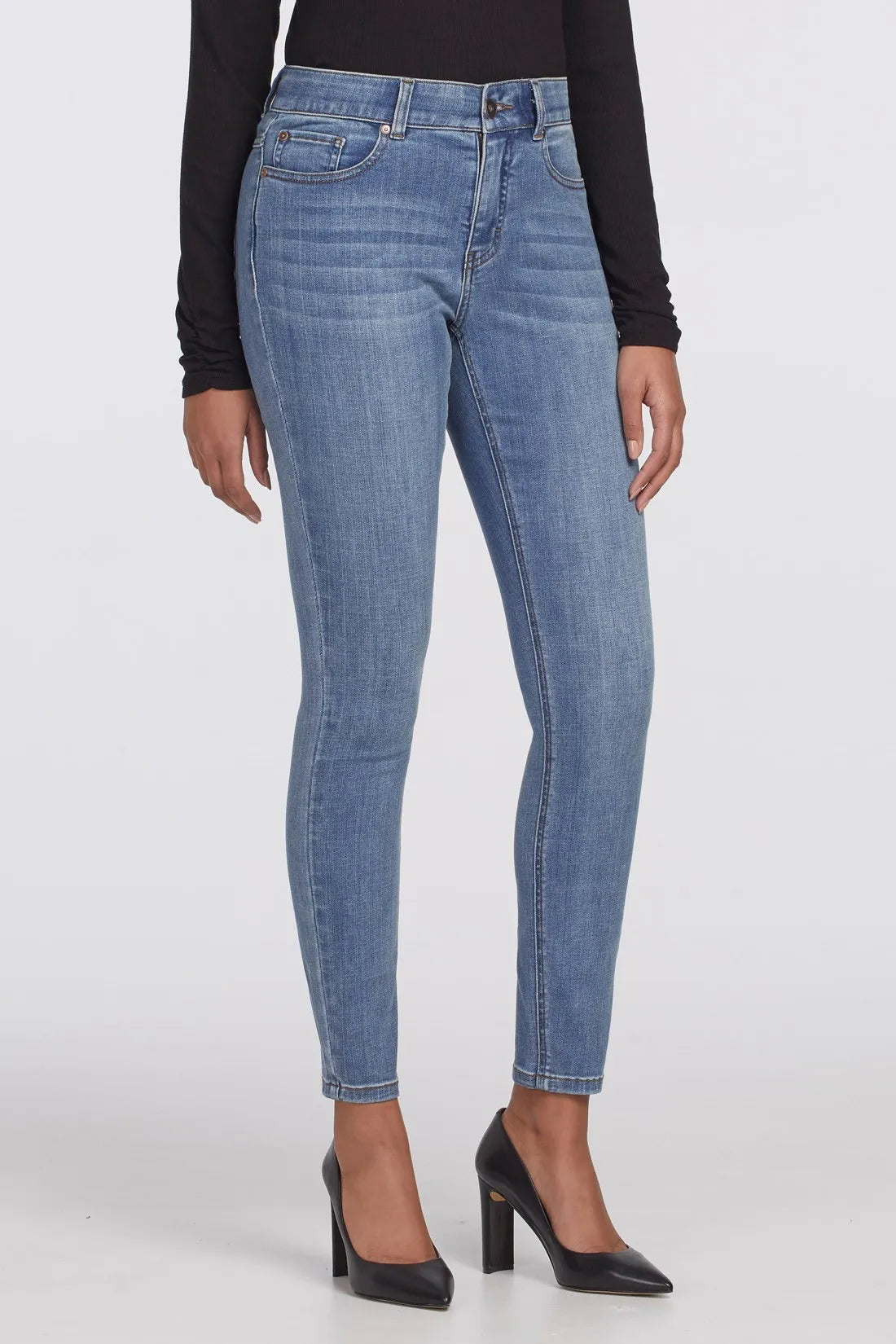 Sophia Curvy Soft Sculpt Skinny Jeans. Style TR7260OT-400