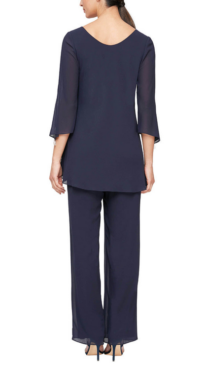 Two-Piece Pant Suit. Style ALE8192004