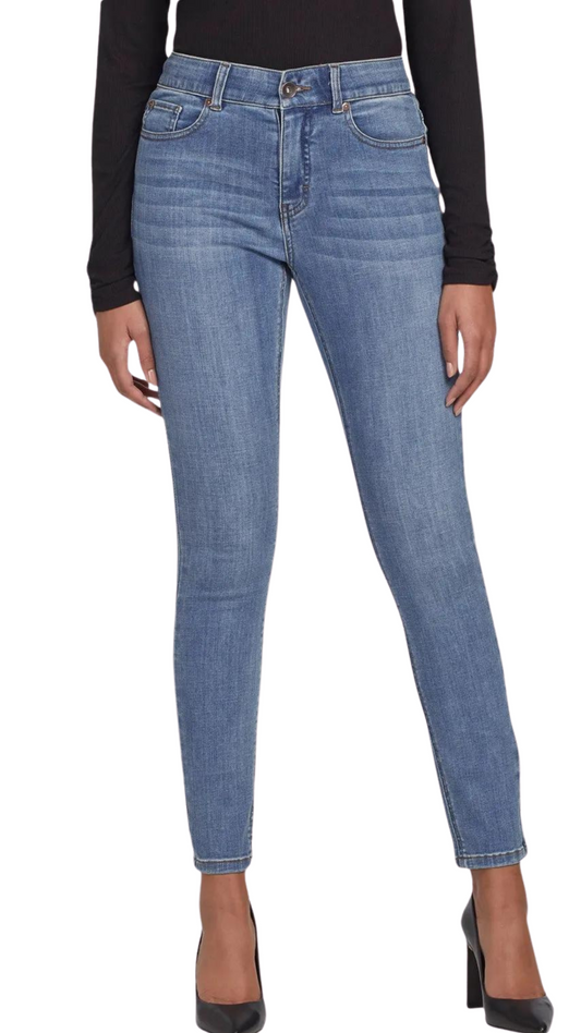 Sophia Curvy Soft Sculpt Skinny Jeans. Style TR7260OT-400