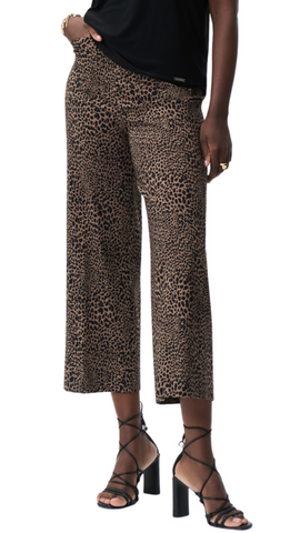 Wide Ankle Pull On Cheetah Print Crop. Style JR231283
