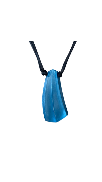 Emocion Collection - Aqua Resin Pendant Necklace. Style 91502019255Q00