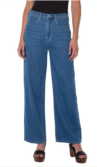 "The Tucker" High Rise Straight Leg Jean. Style LVLM4460RND